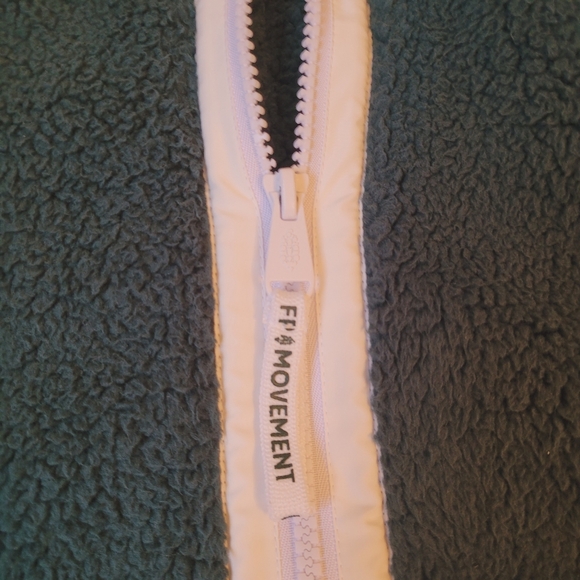 Free People Movement Full Zipper Front Closure Fleece Jacket.  Green Color - Picture 5 of 9